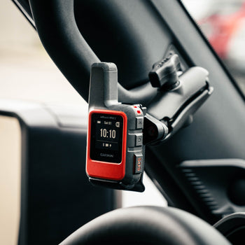 RAM-B-202-GA76:RAM-B-202-GA76_8:RAM Spine Clip Holder with Ball for Garmin Handheld Devices