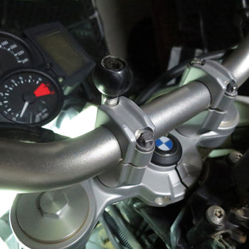 RAM-B-367:RAM-B-367_3:RAM Motorcycle Handlebar Clamp Base with M8 Bolts