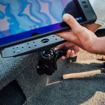 RAM-D-111-C:RAM-D-111-C_4:RAM Large Marine Electronics Mount - D Size Short