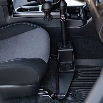 RAM-VB-138-SW3:RAM-VB-138-SW3_4:RAM No-Drill™ Laptop Mount for Toyota 4Runner & Tacoma