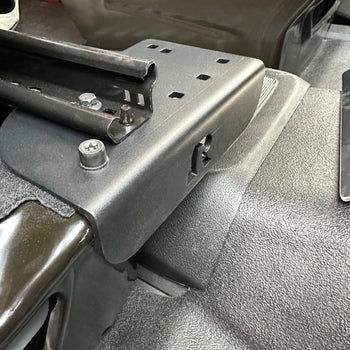RAM-VB-194-SW3:RAM-VB-194-SW3_4:RAM No-Drill™ Laptop Mount for '14-26 Ford Transit Full Size Van