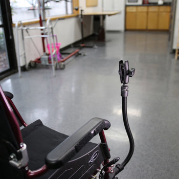 RAP-400-18-B-201:RAP-400-18-B-201_4:RAM® Tough-Claw® with RAM® Flex-Rod™ 26" Extension Arm for Wheelchairs